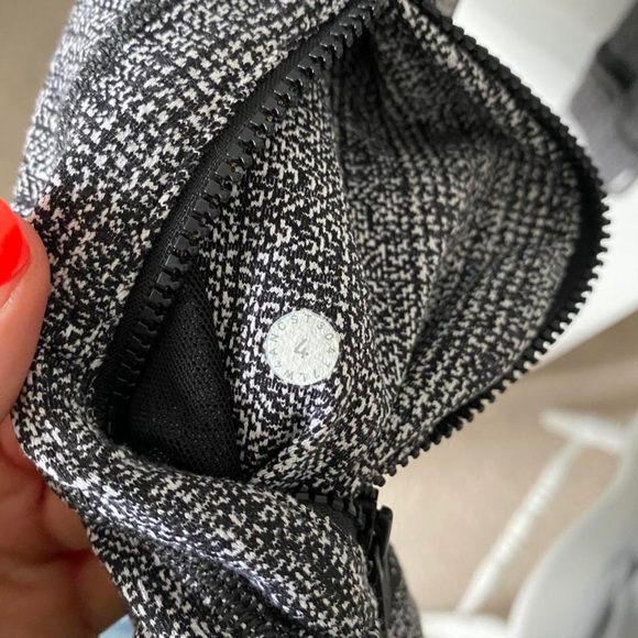 Lululemon On the Move Define Jacket - Picture 3 of 3